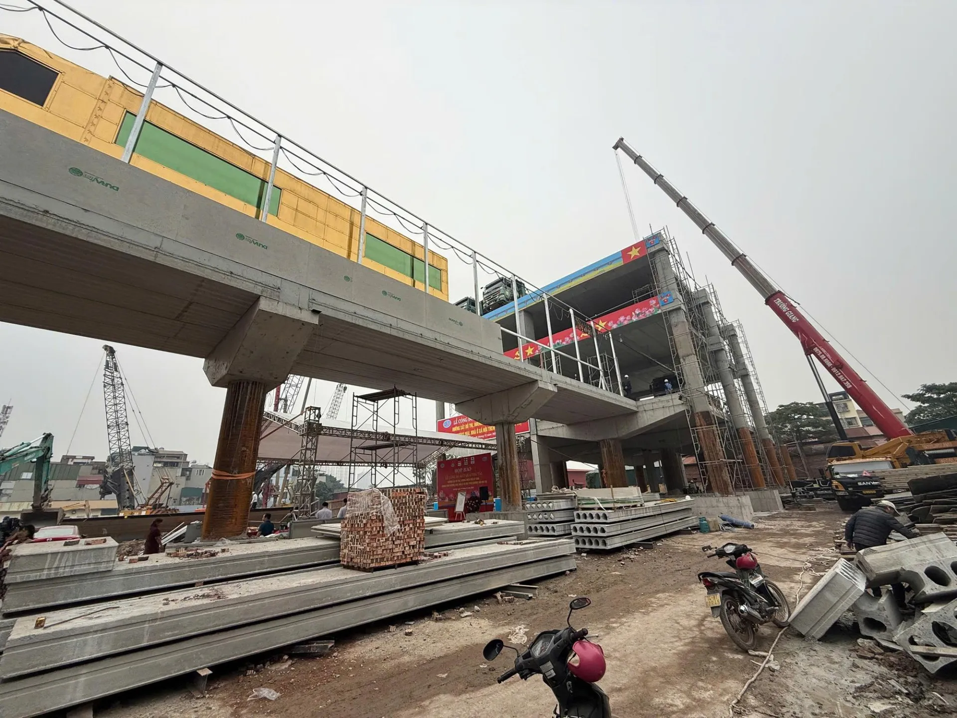 Hòa Bình thử tải mô hình cao tốc – metro đa tầng đầu tiên tại Việt Nam