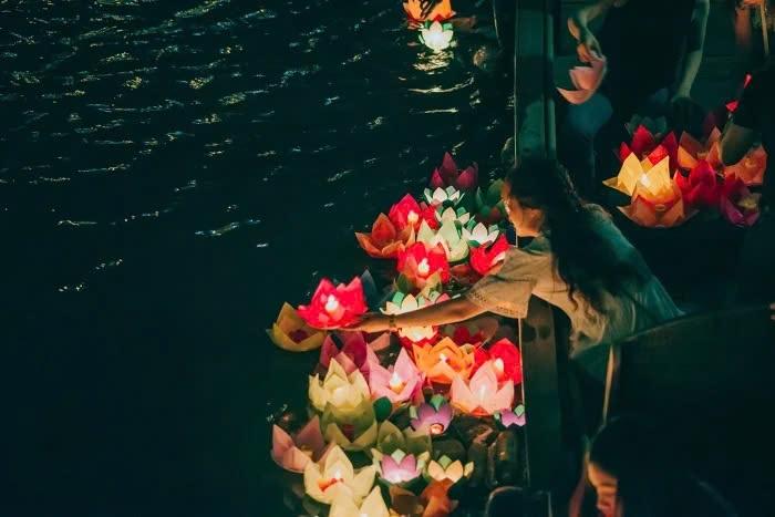 Bài cúng Rằm tháng 7 tại nhà chuẩn nhất
