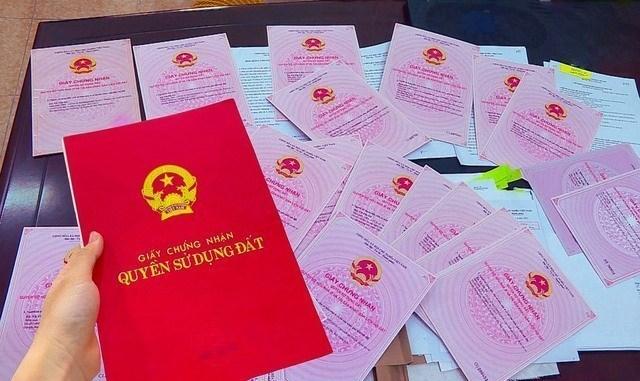 Chi phí làm sổ đỏ năm 2024: Cập nhật mới nhất
