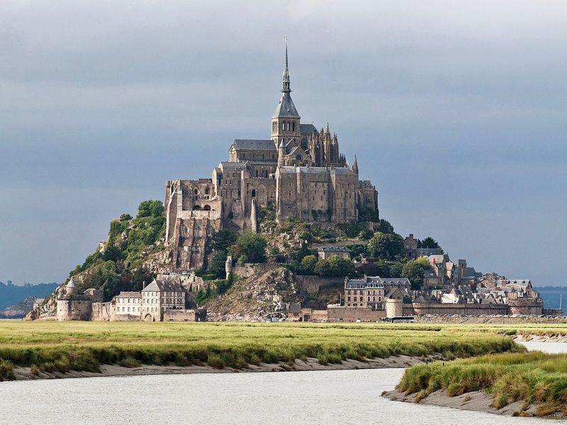 Những bí ẩn chưa có lời giải bên trong lâu đài Mont Saint Mitchel