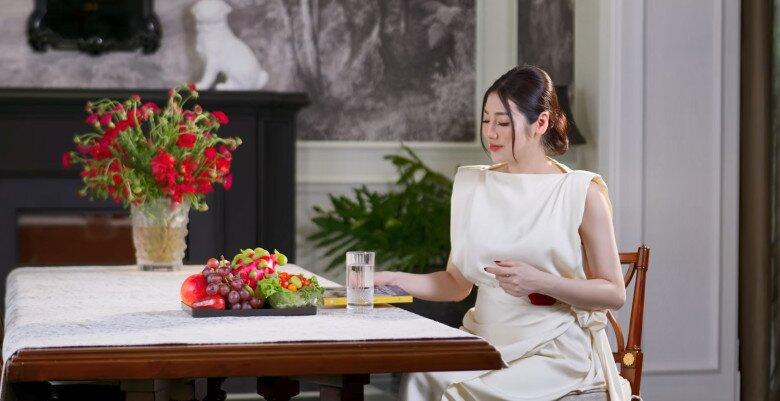 Biệt thự Á hậu Tú Anh và thiếu gia ngành xây dựng đang sống hoành tráng cỡ nào?