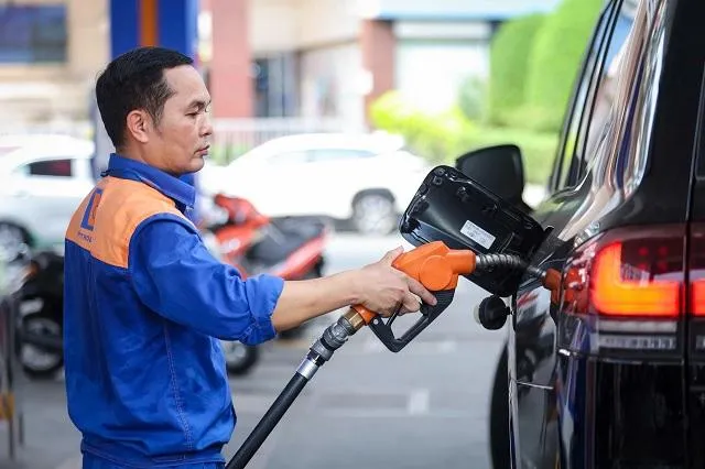 Giá xăng dầu hôm nay (23/9): Dầu thế giới giảm phiên thứ ba liên tiếp