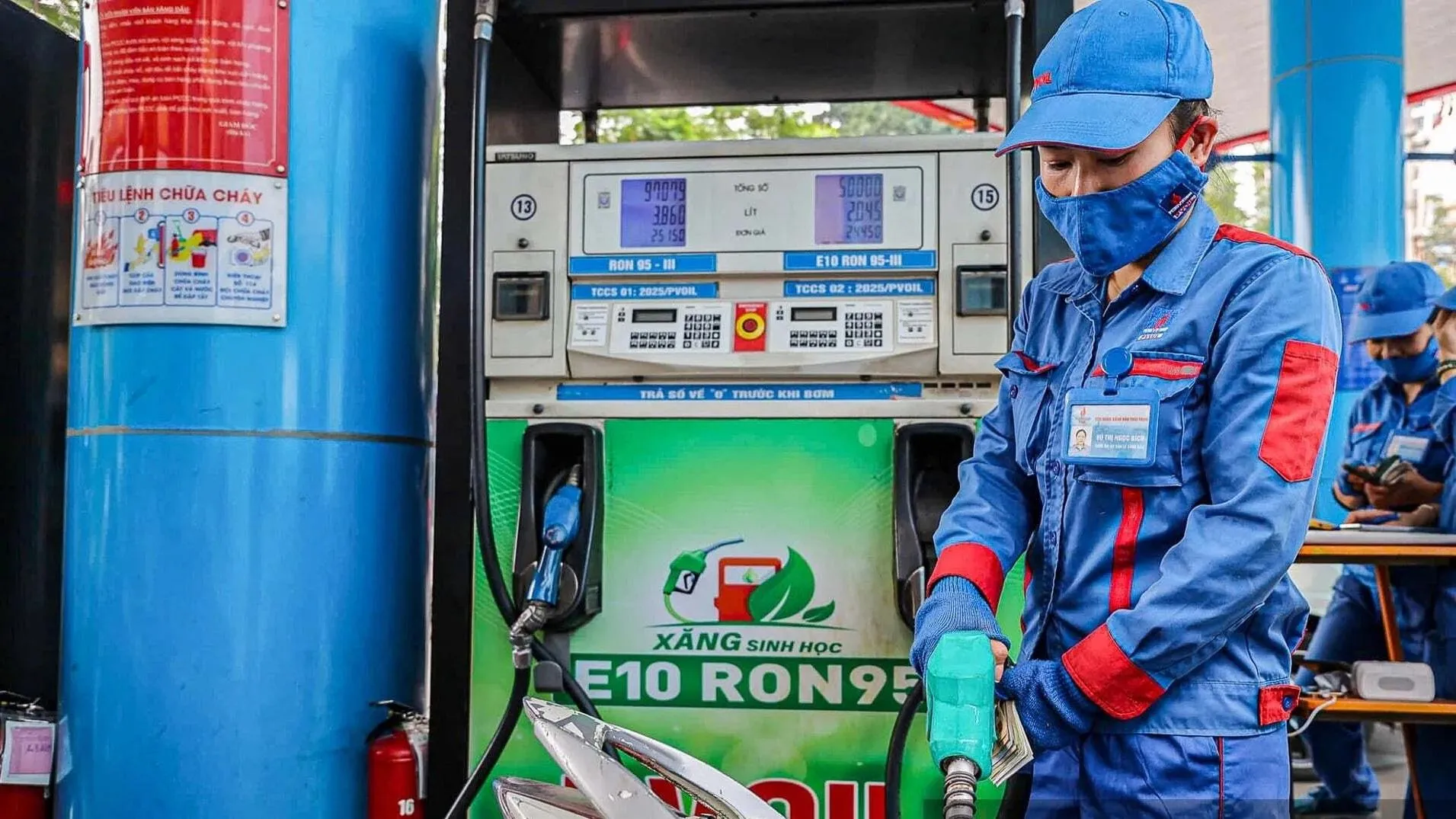 Giá xăng dầu hôm nay (28/9): Dầu diesel vượt 30.000 đồng/lít