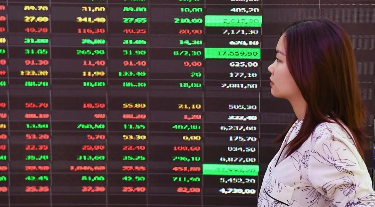 Nhận định chứng khoán tuần 12–16/10: VN-Index hồi phục sau chuỗi giảm, dòng tiền vẫn thận trọng