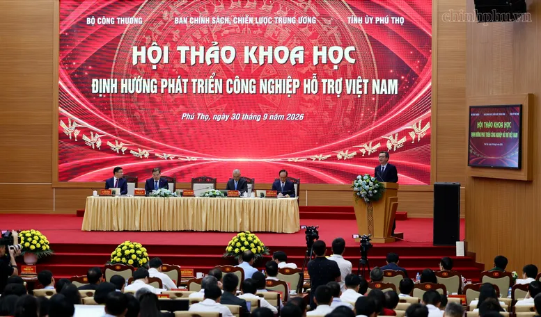 Phát triển công nghiệp hỗ trợ Việt Nam: Từ nội địa hóa đến làm chủ năng lực