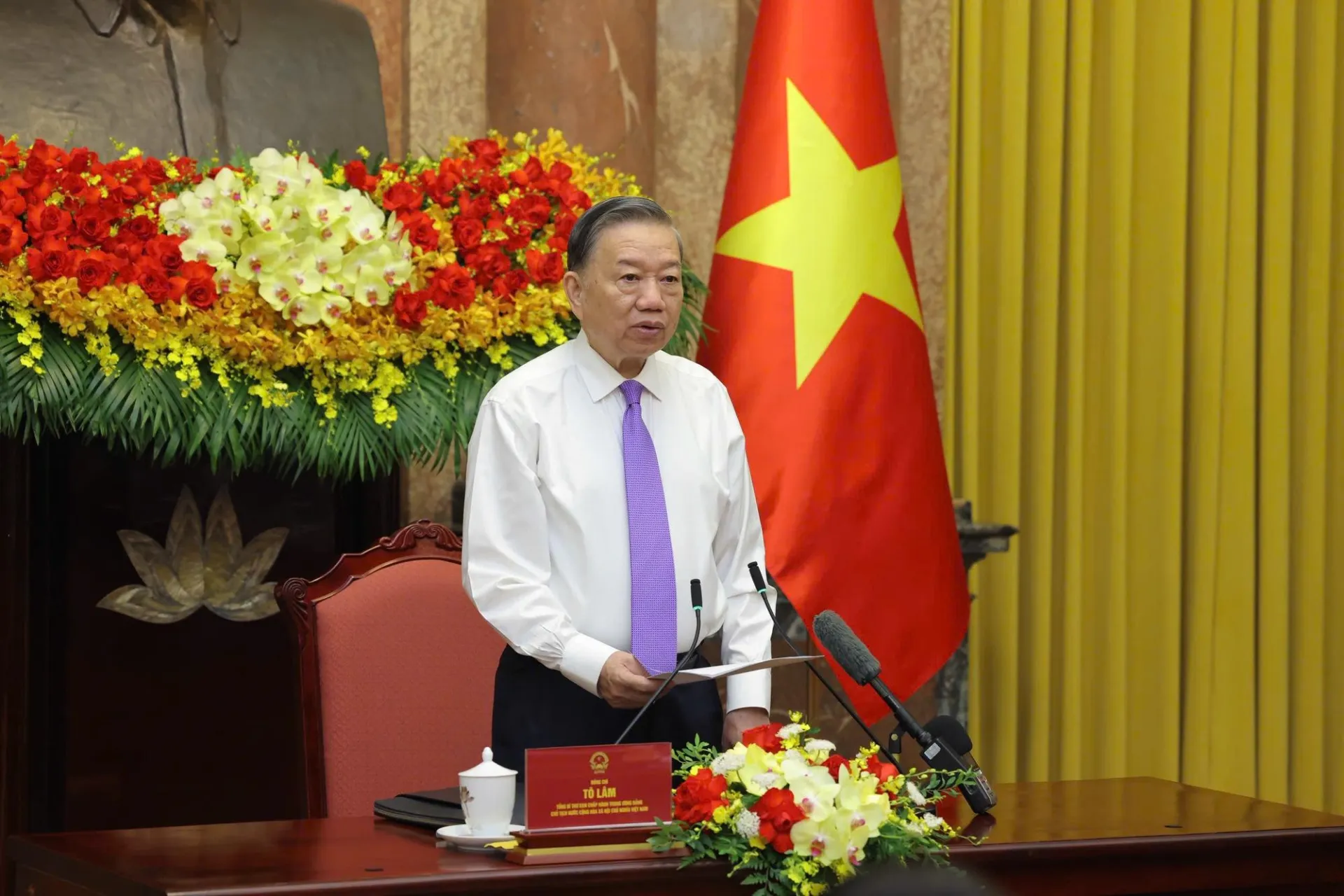 Tổng Bí thư, Chủ tịch nước Tô Lâm phát biểu tại buổi gặp mặt 100 tấm gương tiêu biểu của Chương trình 'Việc tử tế'