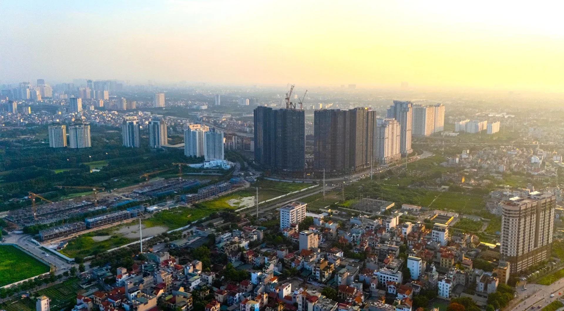 Thị trường chung cư phân hóa: Hà Nội hạ nhiệt, TP. Hồ Chí Minh tiếp tục giữ giá