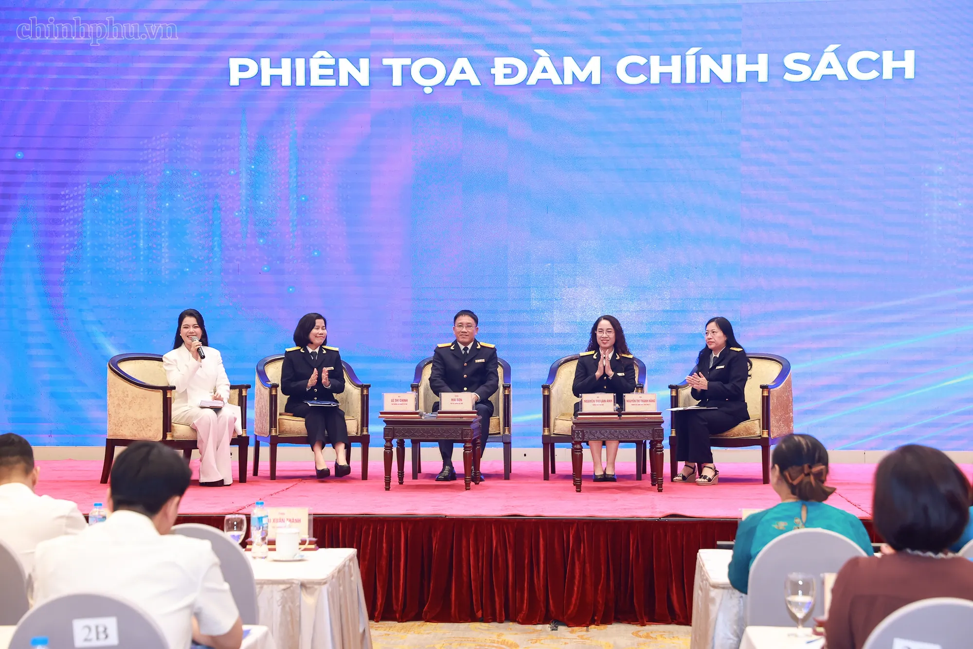 Kinh doanh trực tuyến trước thay đổi lớn về thuế và hóa đơn điện tử