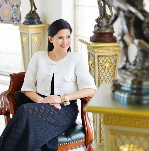 Nữ doanh nhân Lê Hồng Thủy Tiên: Bông hồng thép của 'đế chế' hàng hiệu