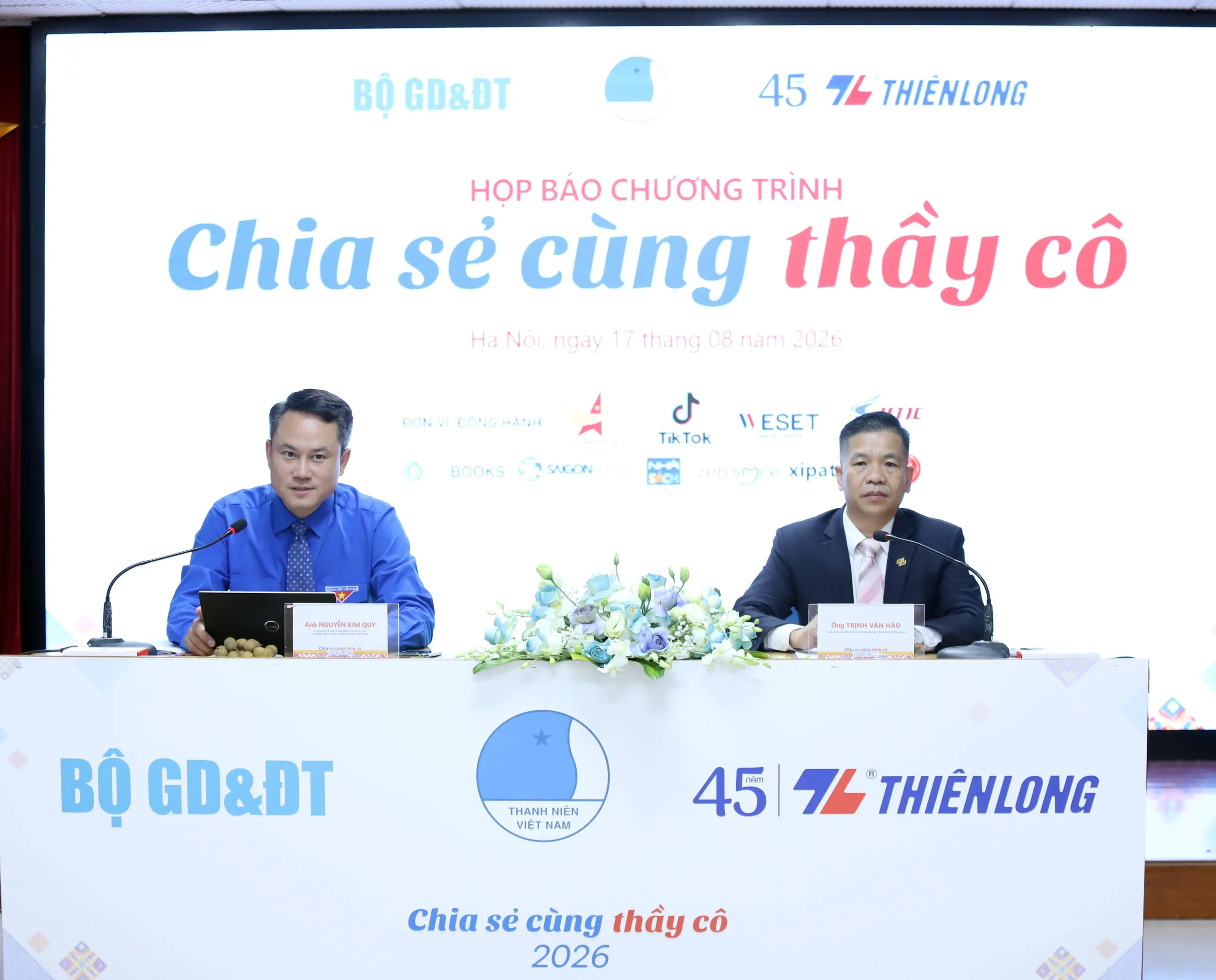 Công bố Chương trình 'Chia sẻ cùng thầy cô' năm 2026