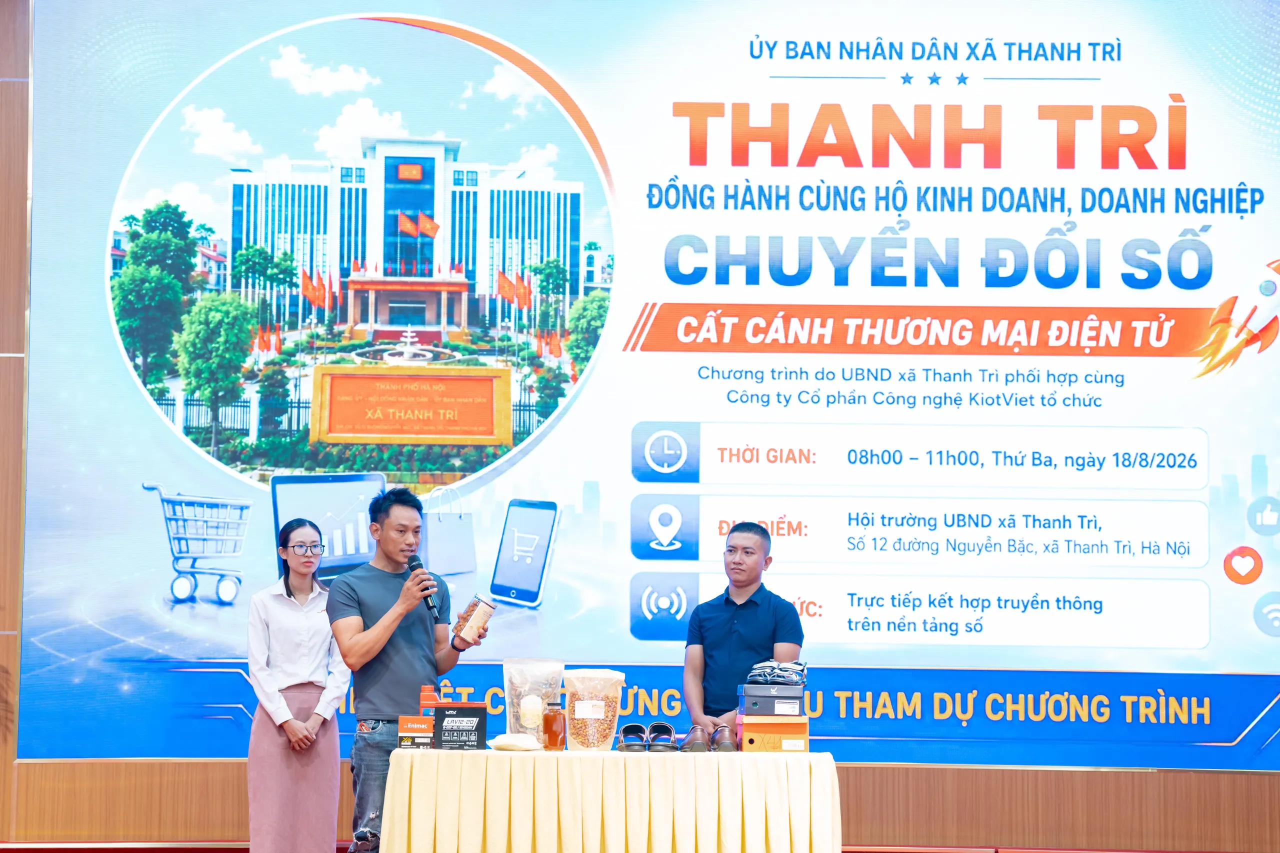 Hà Nội: KiotViet hỗ trợ gần 200 hộ kinh doanh Thanh Trì chuyển đổi số