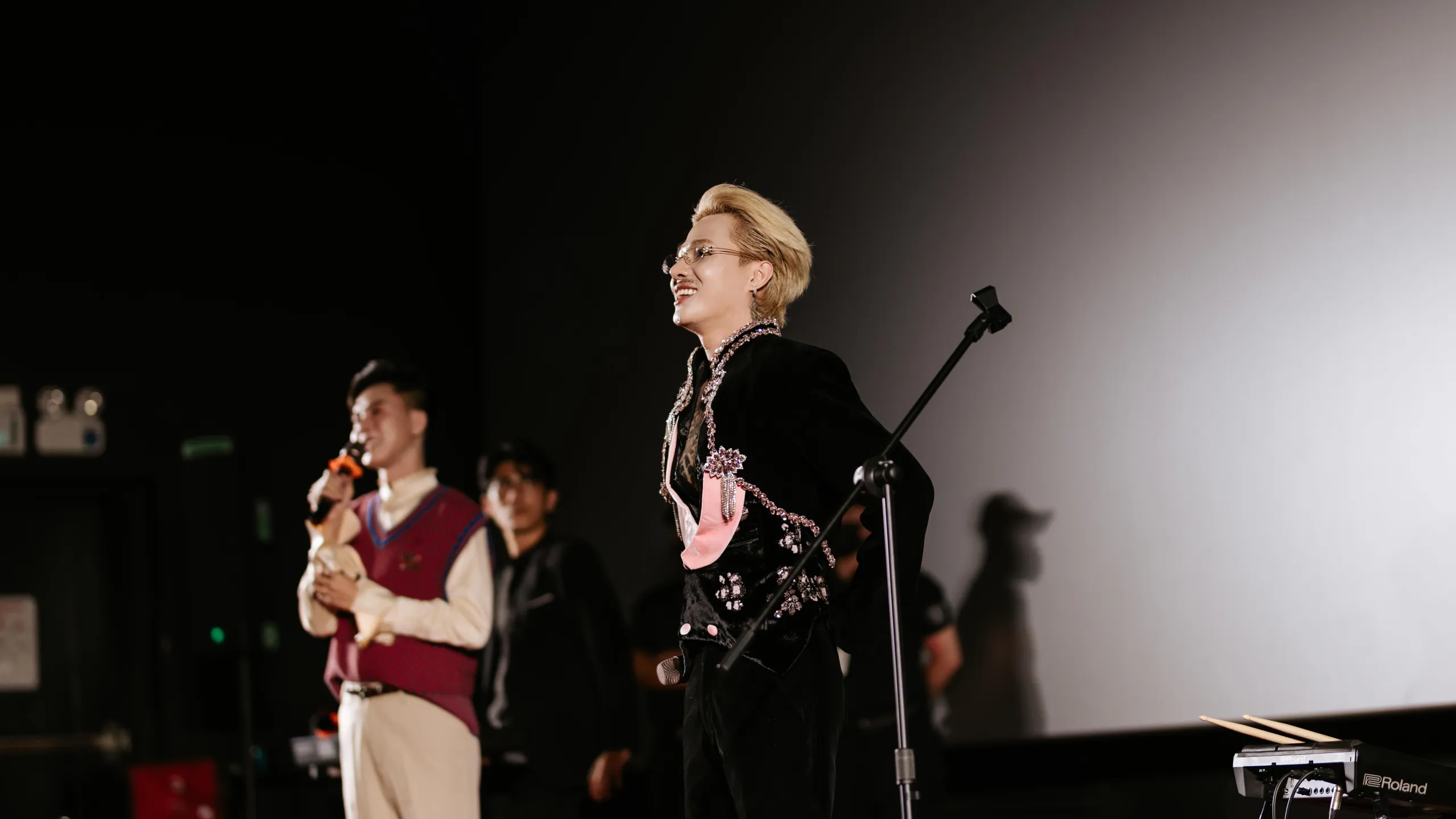 Jack tái xuất nhạc Việt với album 'Tam thái tử'