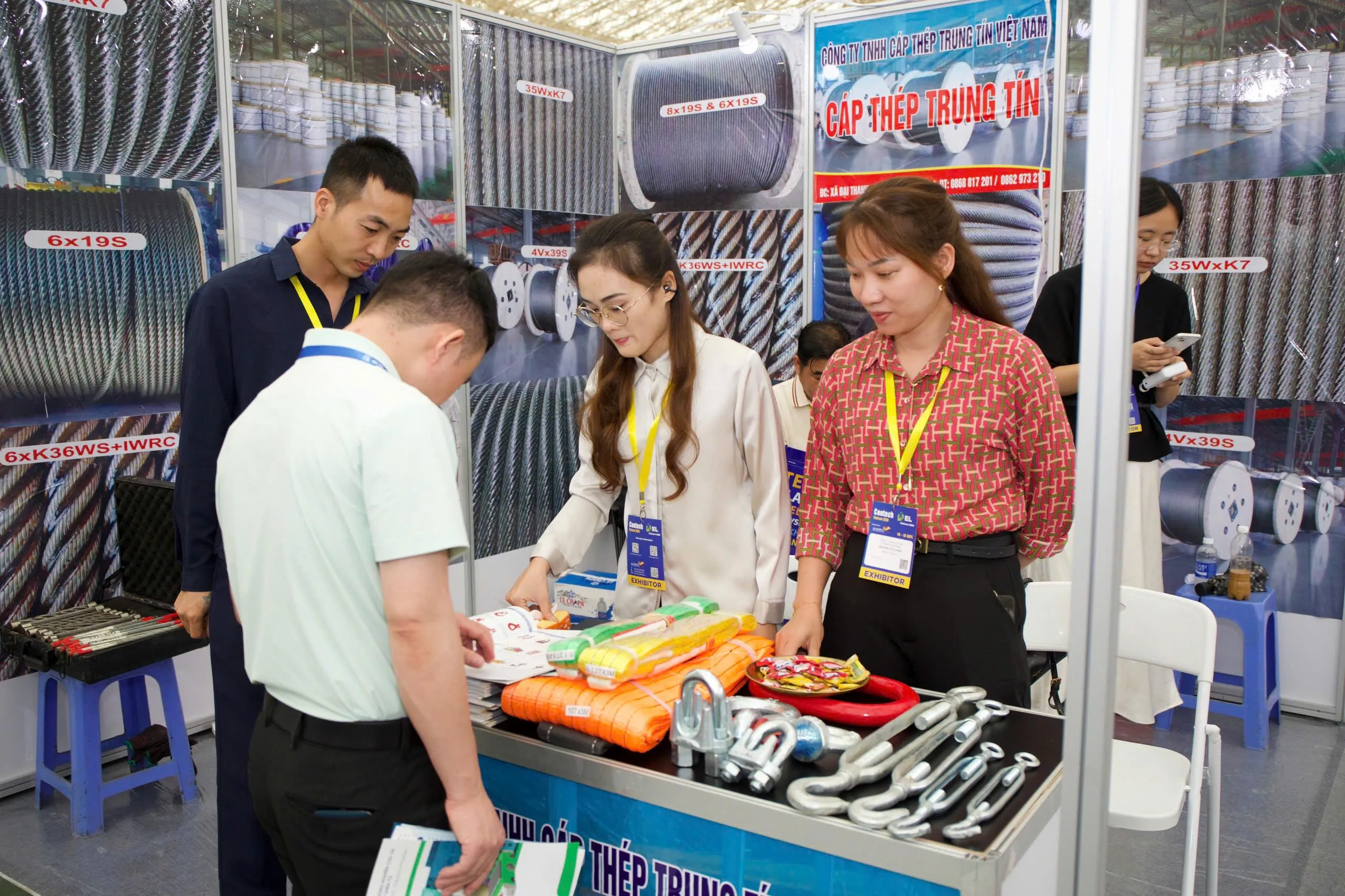 Khai mạc chuỗi triển lãm quốc tế về xây dựng, giao thông, năng lượng tại Hà Nội