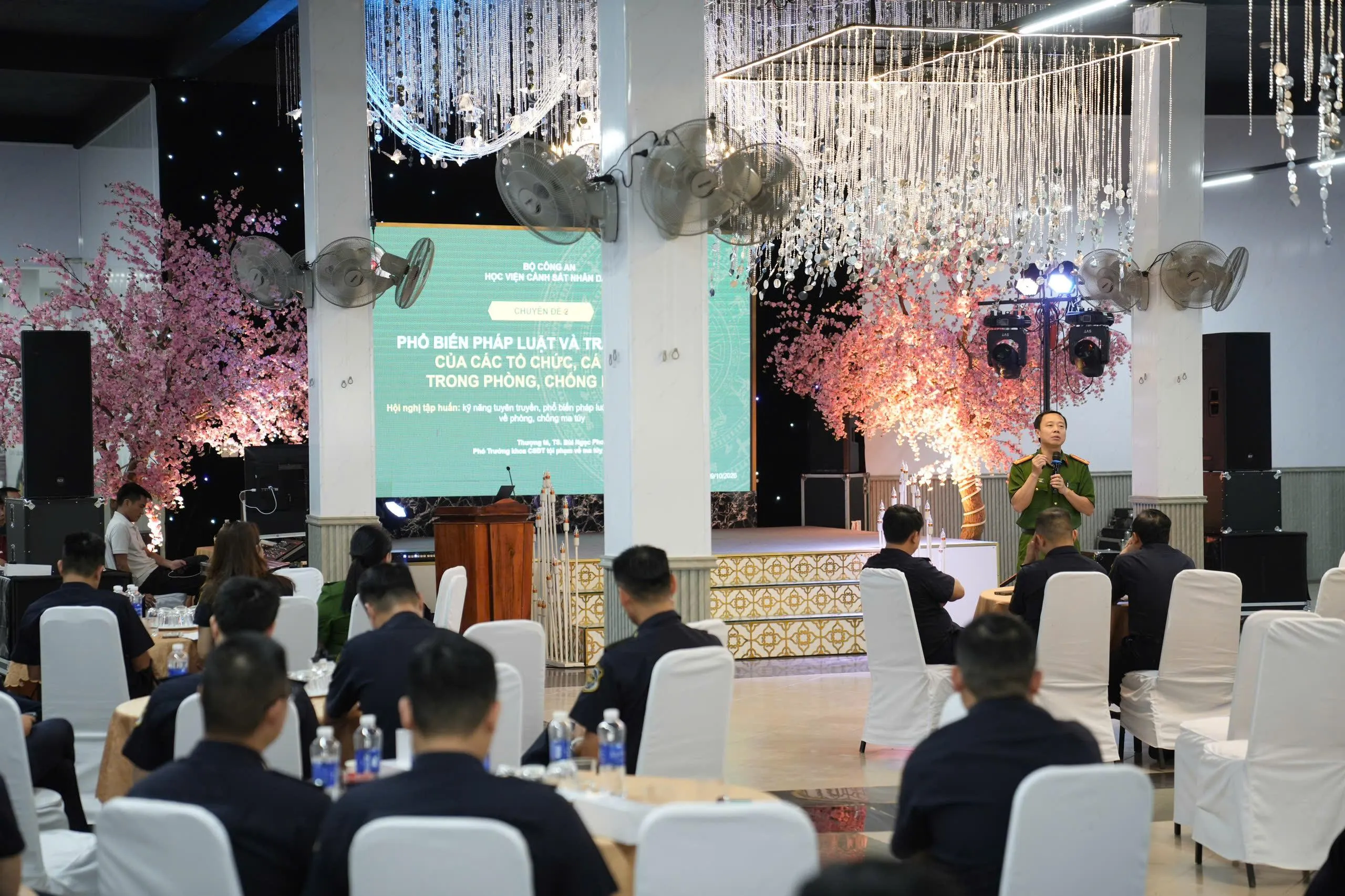 Cục Hải quan tập huấn kỹ năng phòng, chống ma túy tại cửa khẩu Lao Bảo