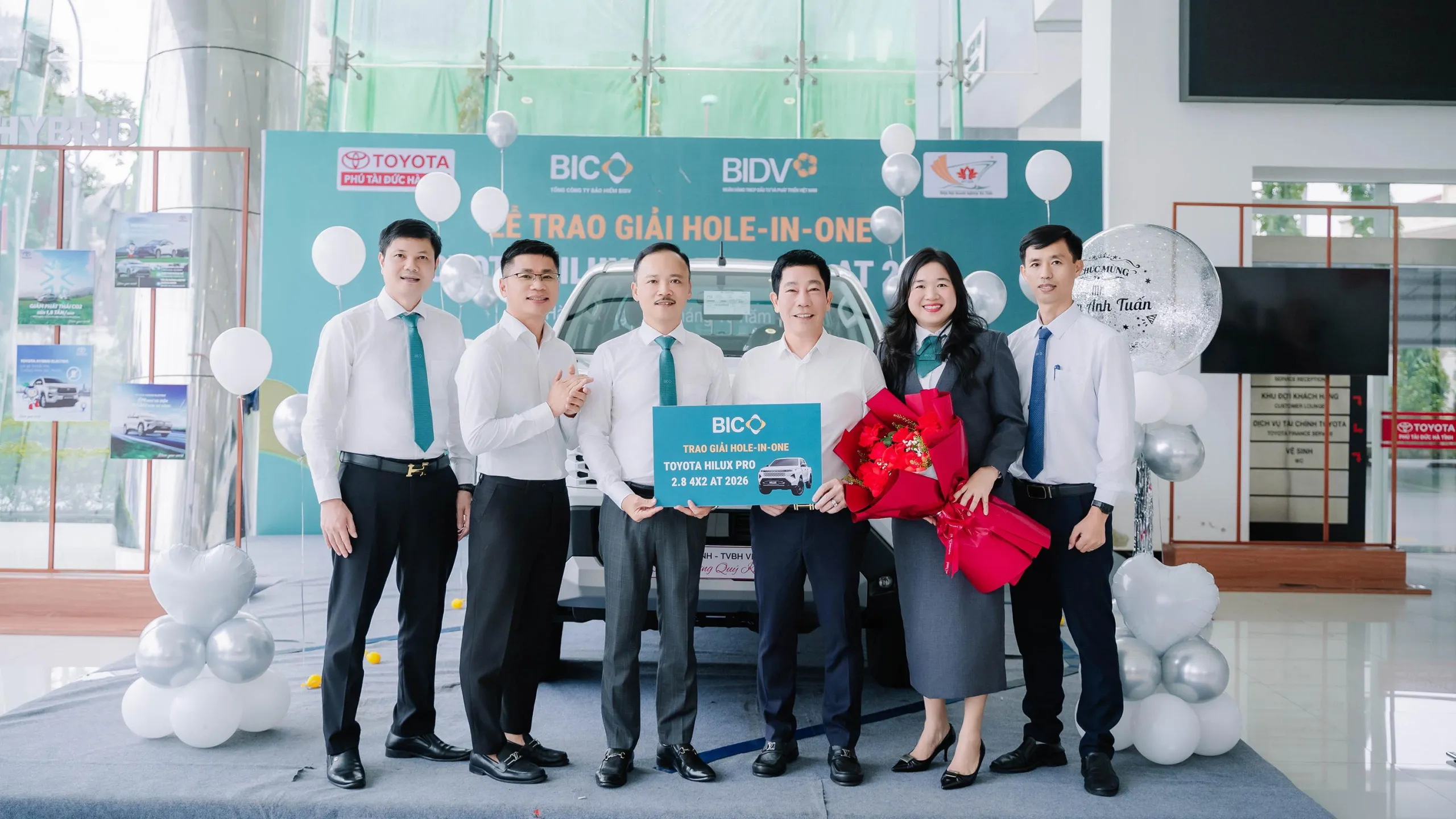 BIC đồng hành trao thưởng xe Toyota Hilux tại giải golf Hà Tĩnh