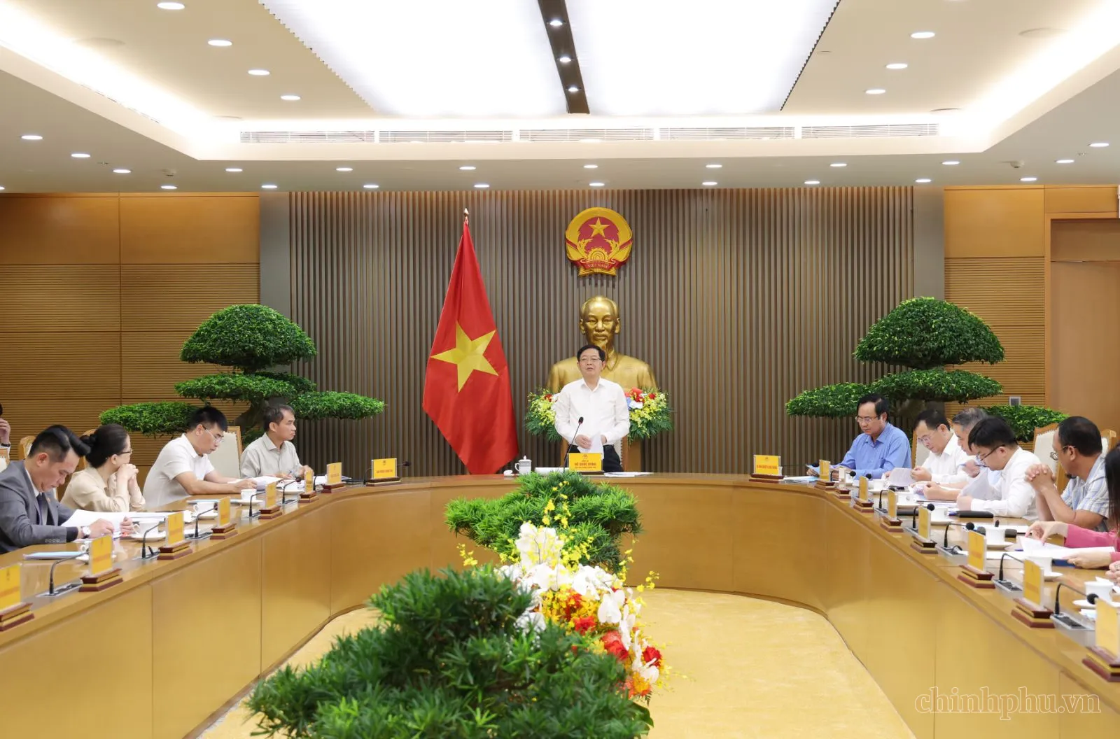 Phó Thủ tướng Hồ Quốc Dũng: Không né tránh, không đùn đẩy, tạo niềm tin cho doanh nghiệp