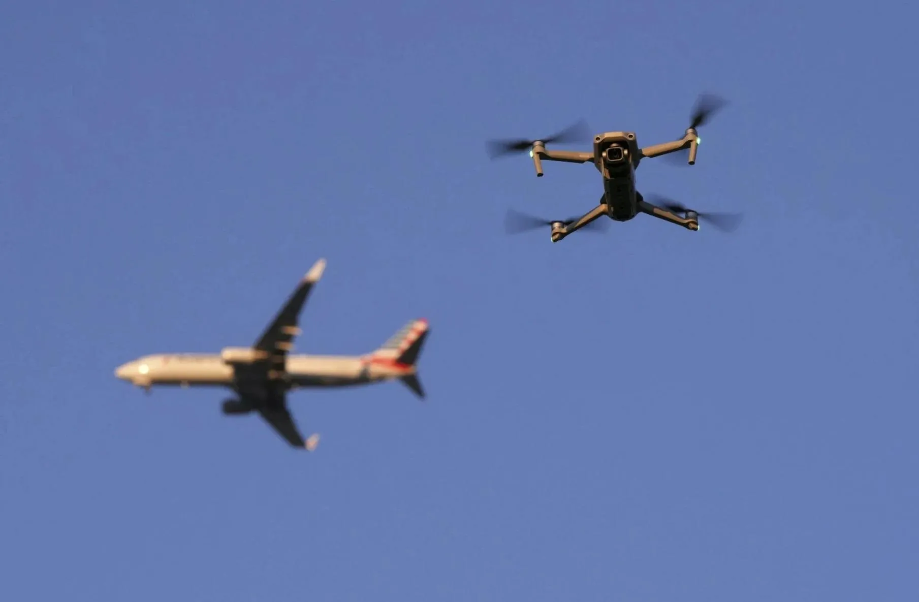 UAV xâm nhập sân bay sẽ gây thiệt hại như thế nào?
