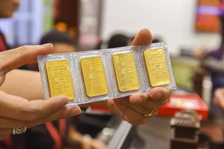 Giá vàng hôm nay 17/8: Tăng nhẹ 800.000 đồng/lượng