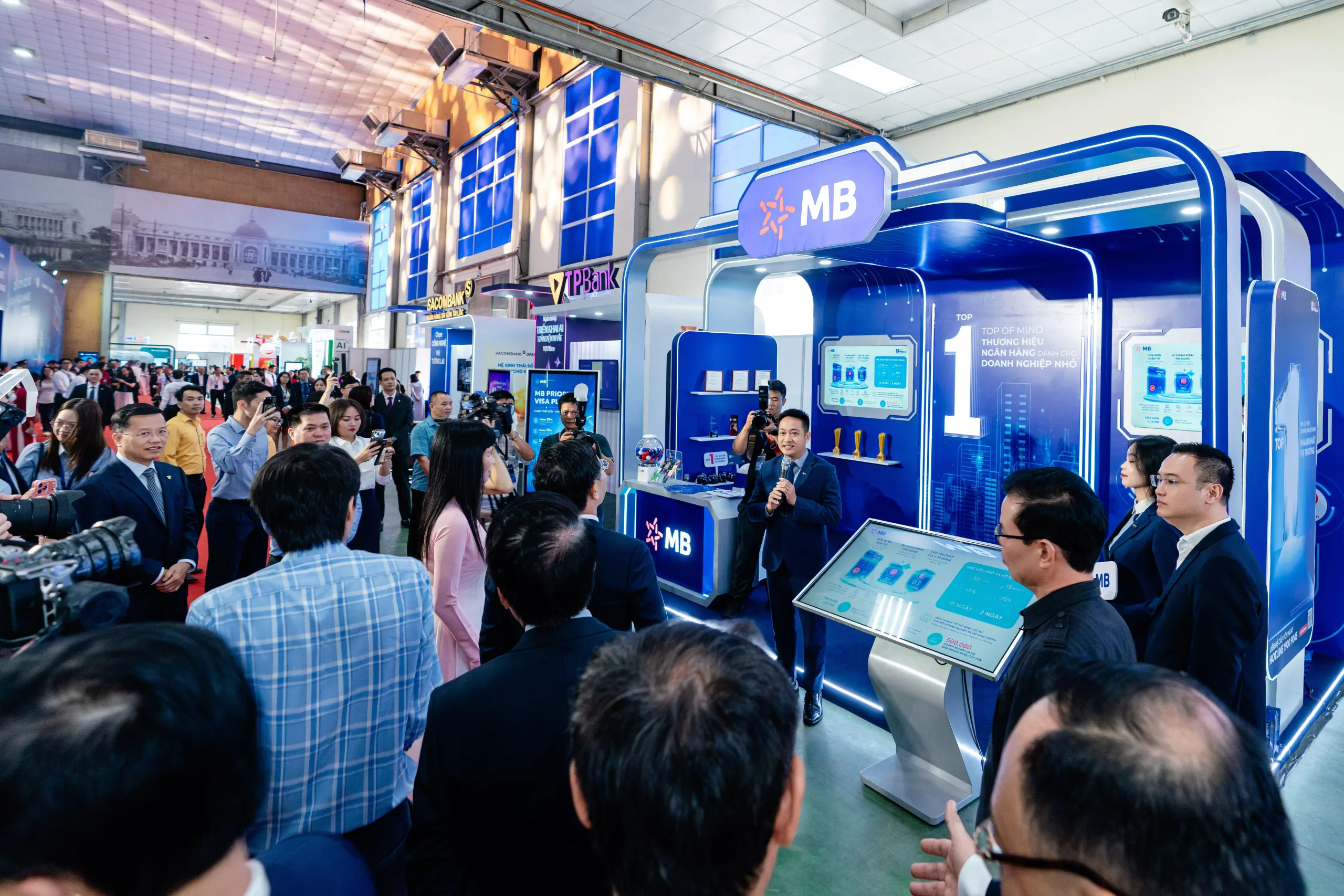 BIZ MBBank ứng dụng AI và dữ liệu, rút ngắn hành trình vốn cho doanh nghiệp
