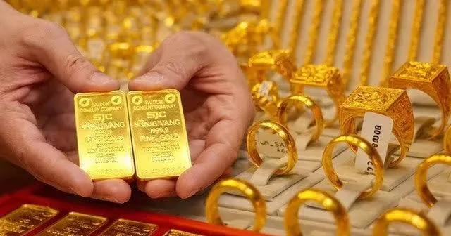Giá vàng hôm nay 20/8: Vàng trong nước và thế giới đảo chiều tăng mạnh