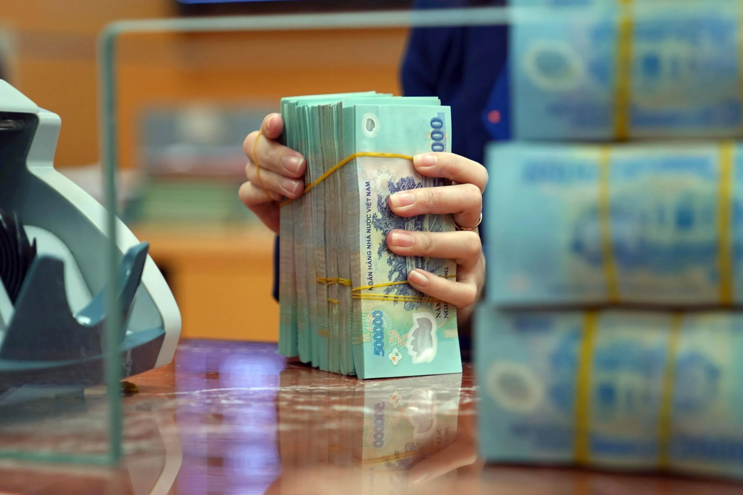Lãi suất, lạm phát gia tăng và bài toán bảo toàn tài sản