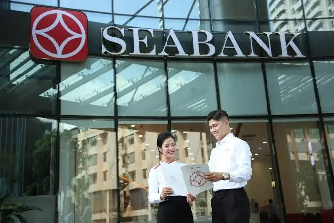 Biến động ở SeABank: Loạt lãnh đạo và người nhà mua vào, bán ra, có người mua nhầm 3.100 cổ phiếu