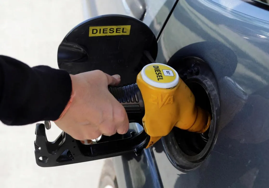 Ông Trump đạt thỏa thuận hàng triệu tấn dầu diesel với Nga, thị trường sẽ ra sao?