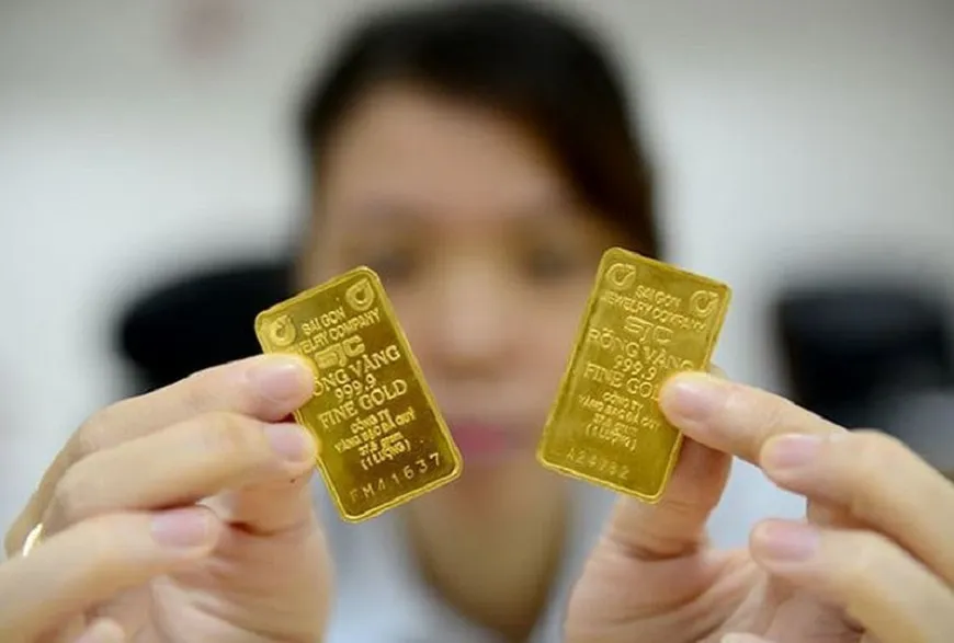 Giá vàng hôm nay 12/10: Vàng trong nước tăng giảm trái chiều, thế giới tăng nhẹ