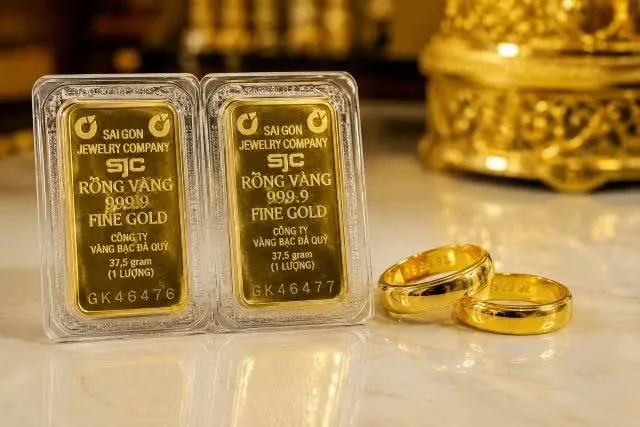 Giá vàng hôm nay 15/10: Trong nước đứng im, thế giới tiếp đà giảm