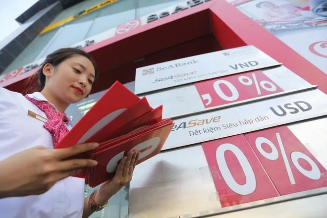 Nhiều nhà băng tiếp tục giảm lãi suất huy động