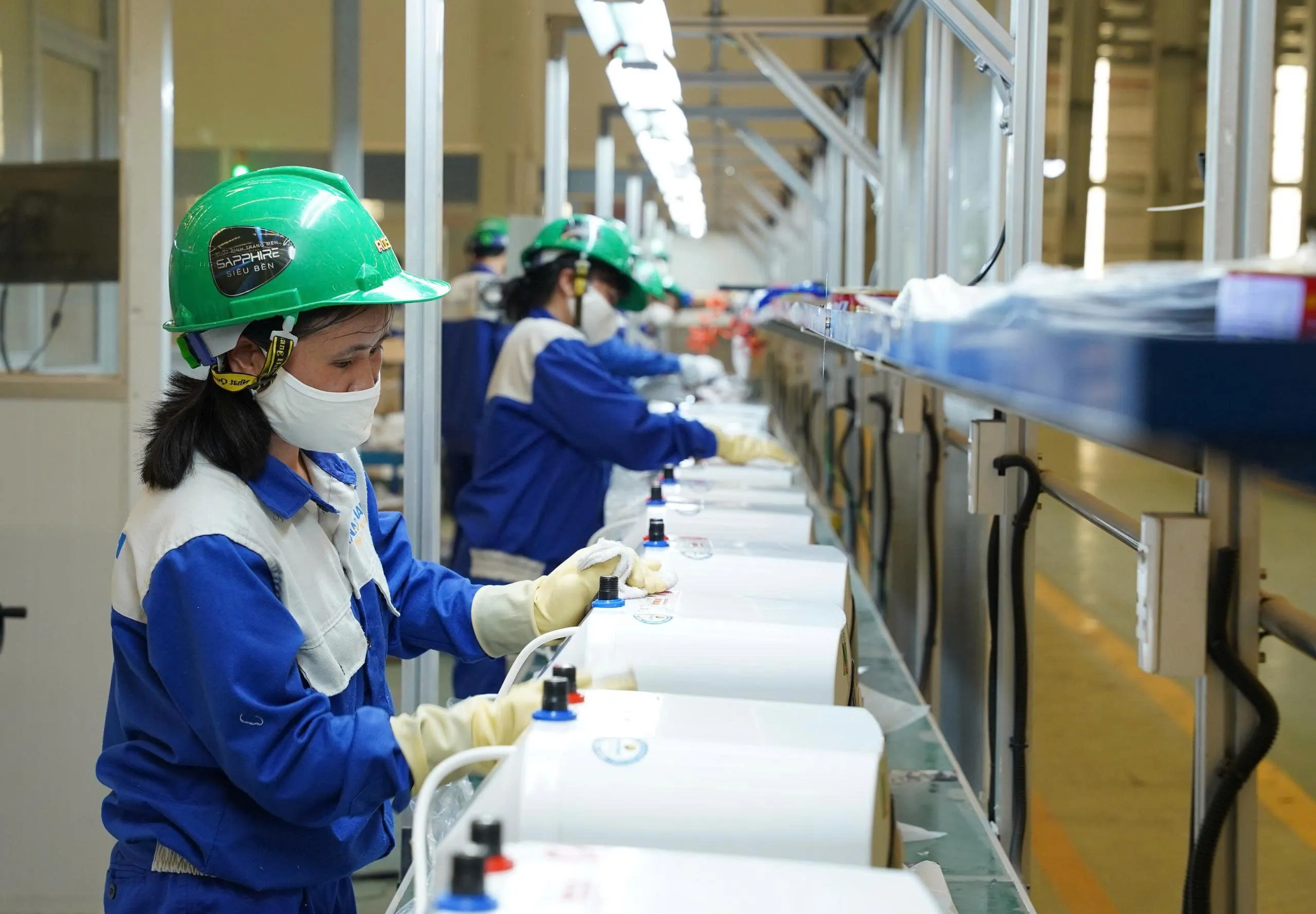 Bình nước nóng cao cấp Rossi: Nhìn từ 4 lớp bảo vệ an toàn