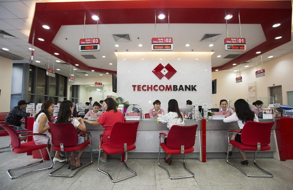 Techcombank cán mốc vốn hóa 9 tỷ USD, vượt qua loạt ông lớn để trở thành ngân hàng tư nhân số 1 thị trường