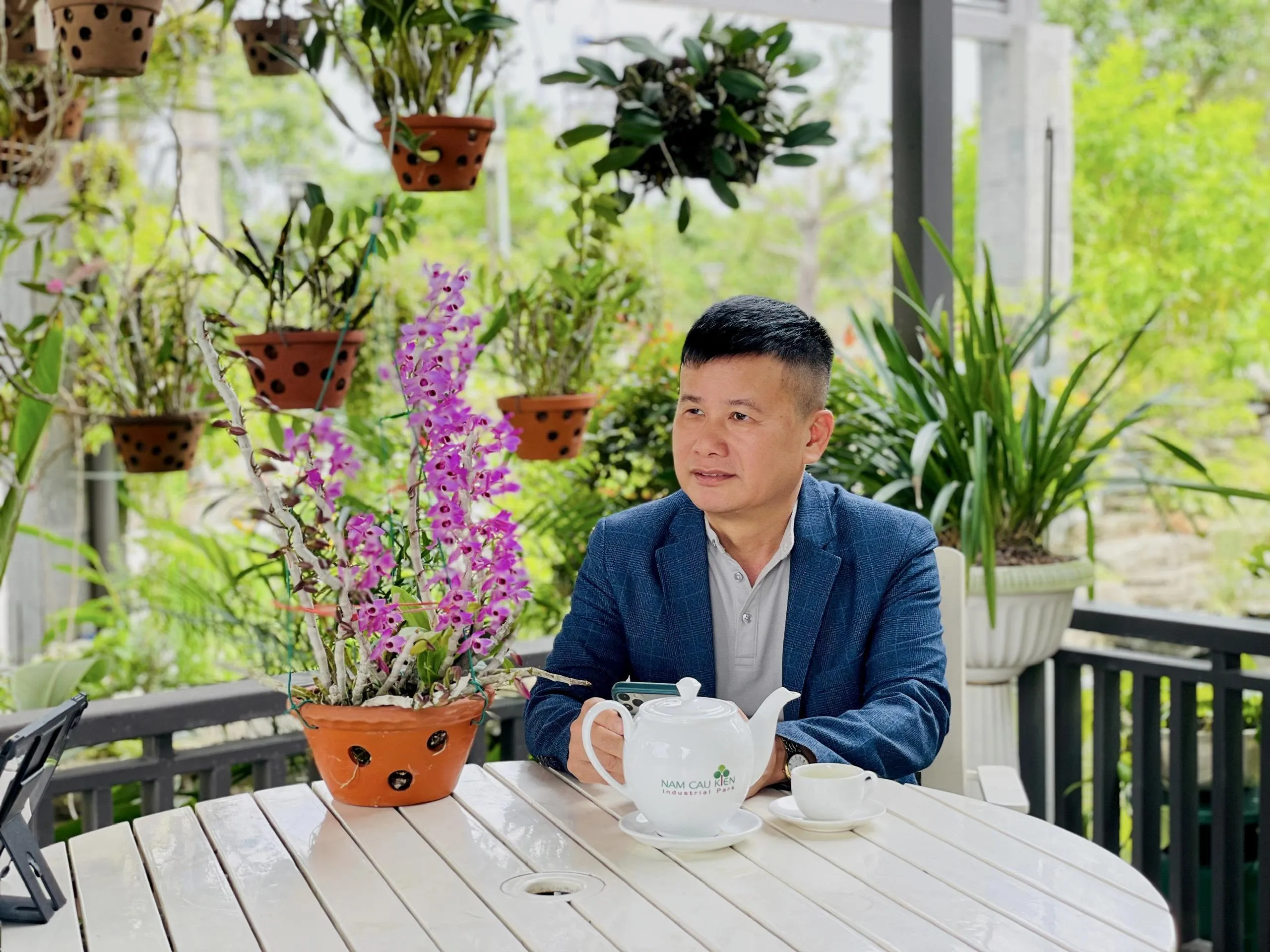 MV Nắng Tựa Vào Mây: Khúc tự tình gửi vào mênh mông mây trắng