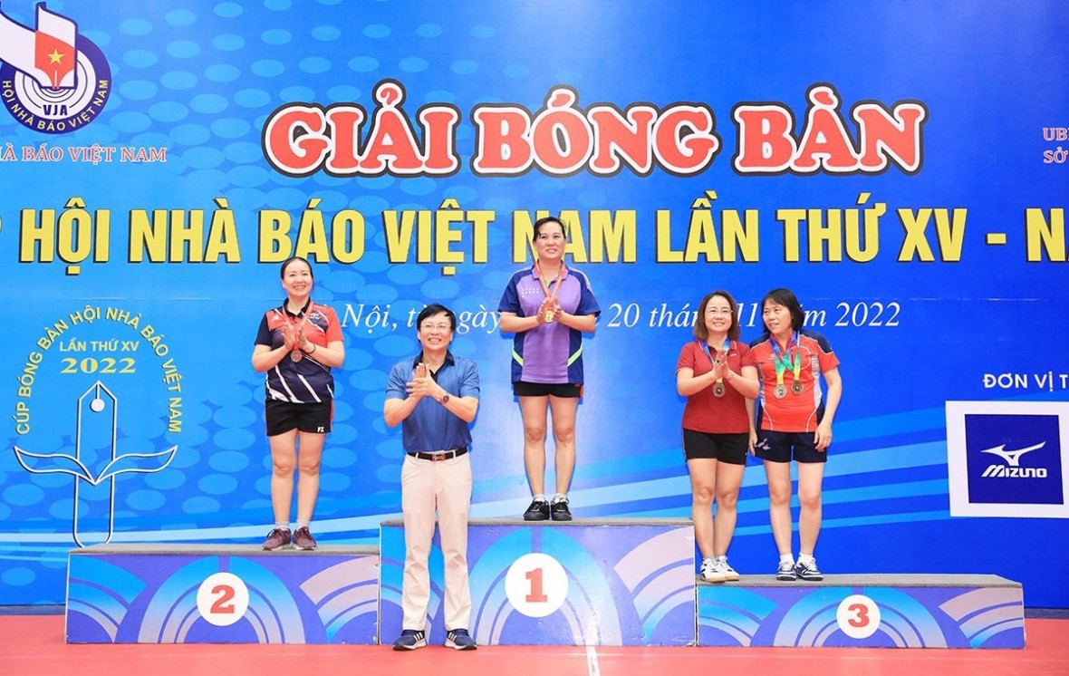 Các vận động viên giành giải đơn nữ
