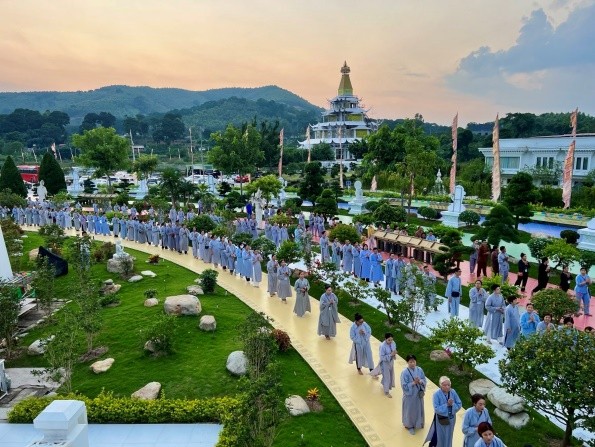Sống động màu sắc Mật thừa nơi Bảo tháp Mandala Tây Thiên mùa Trăng thu