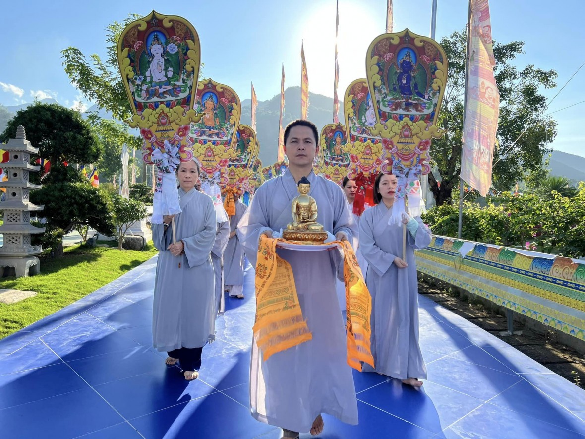Sống động màu sắc Mật thừa nơi Bảo tháp Mandala Tây Thiên mùa Trăng thu