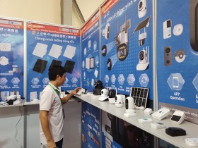 Nhiều công nghệ xuất hiện tại triển lãm Quốc tế Điện tử và Thiết bị thông minh