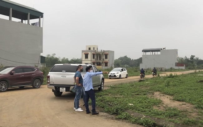 Dòng tiền giá rẻ quay lại với đất nền