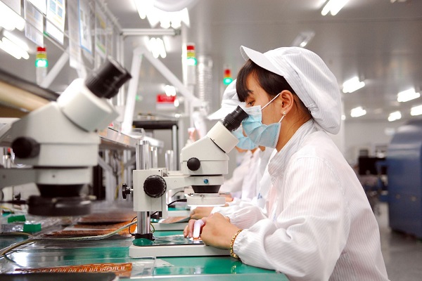 Việt Nam trở thành điểm đến đầu tư FDI hấp dẫn hơn Trung Quốc và Ấn Độ