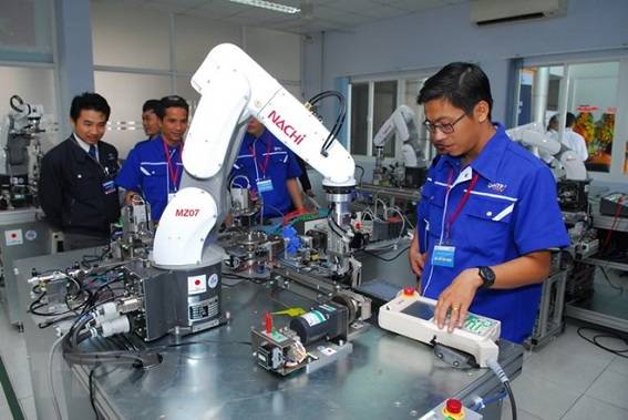 Doanh nghiệp trực tiếp đến “đặt hàng” nhân lực chất lượng cao ở các trường
