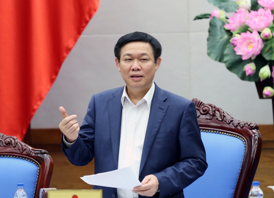 Cải cách chính sách tiền lương để nâng cao đời sống người lao động