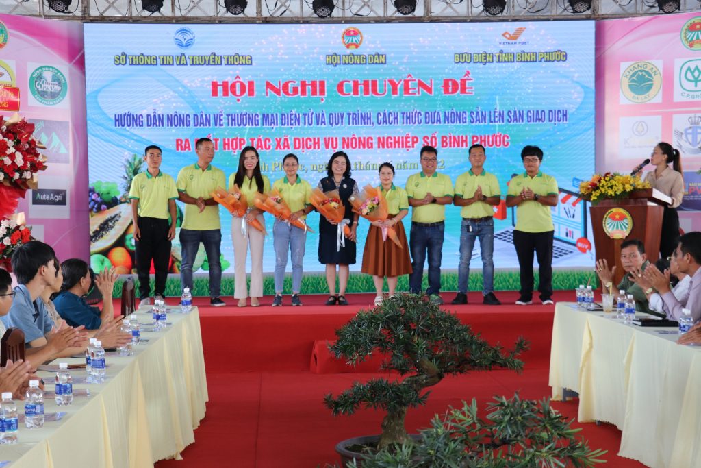 Ra mắt Hợp tác xã Dịch vụ nông nghiệp số đầu tiên của tỉnh Bình Phước