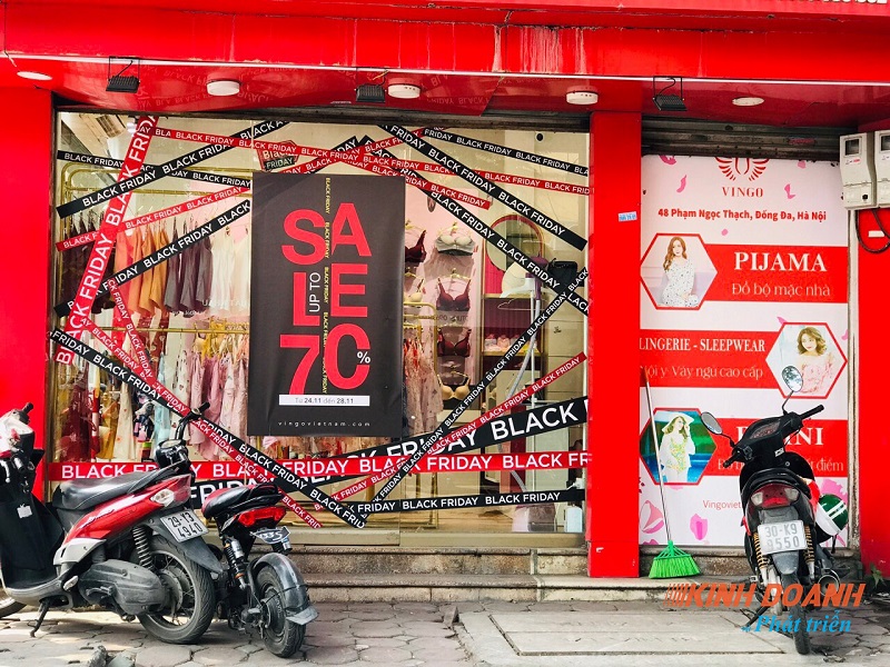 Nhộn nhịp khuyến mại dịp Black Friday