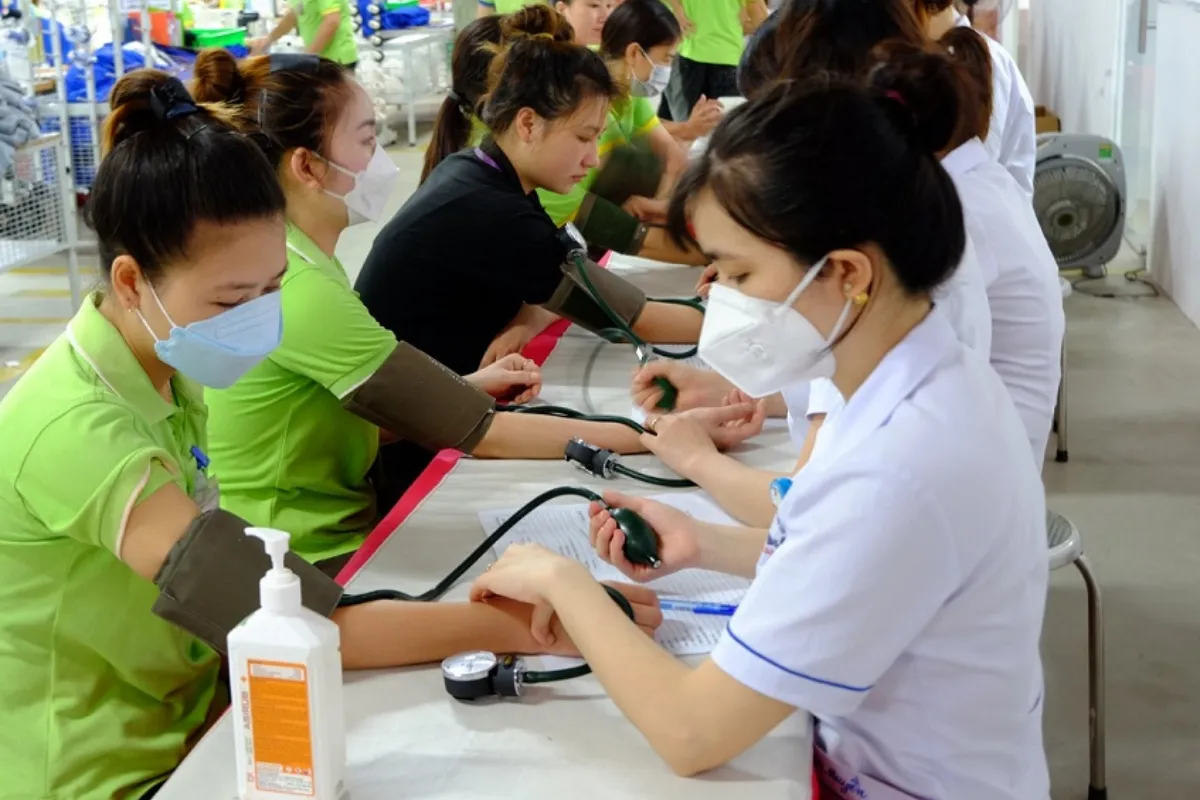 Khoảng 70% số doanh nghiệp đã thực hiện quy định khám sức khỏe định kỳ cho người lao động