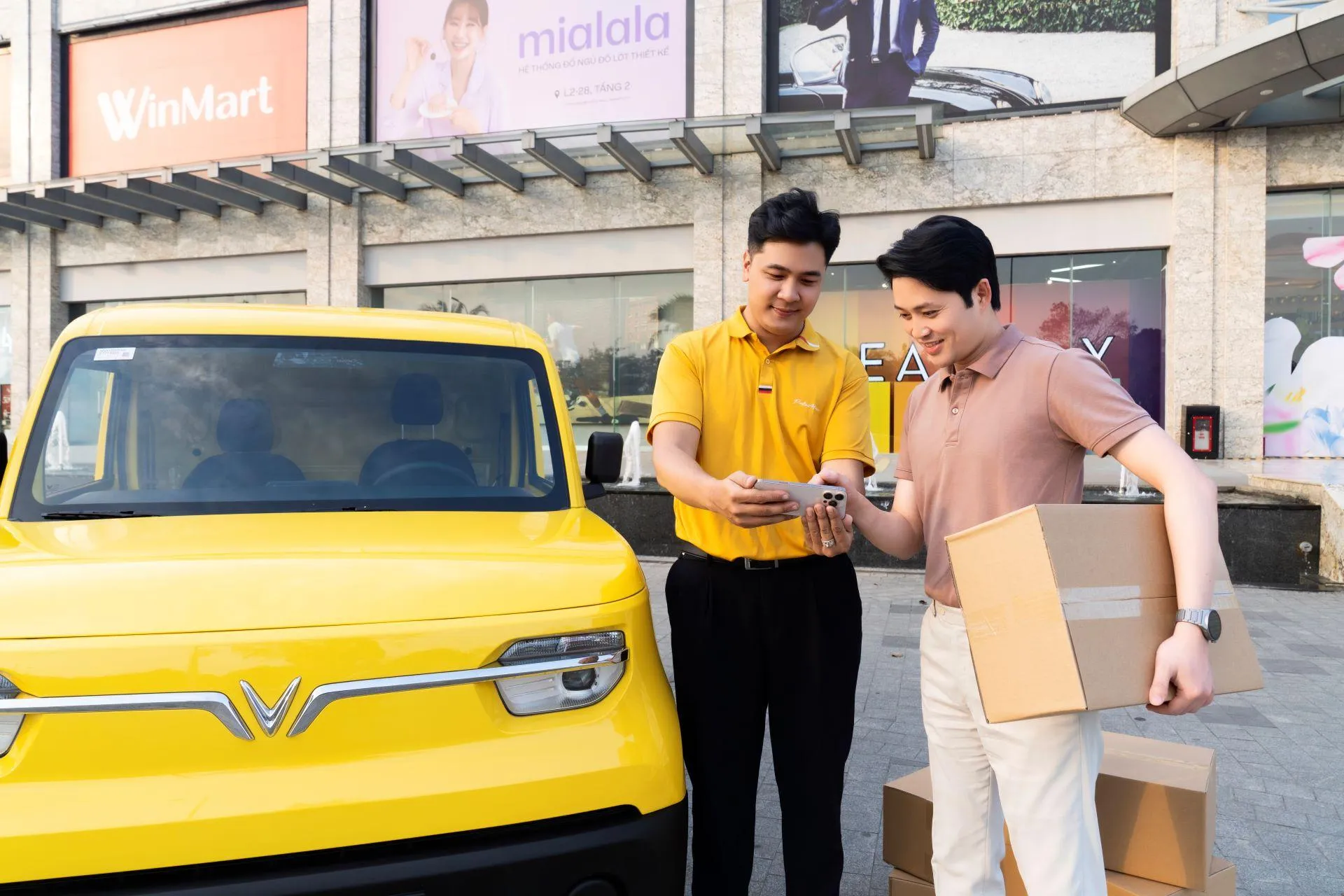 EC Van lọt top 10 doanh số toàn thị trường: “Cỗ máy kiếm tiền” mới của các hộ kinh doanh