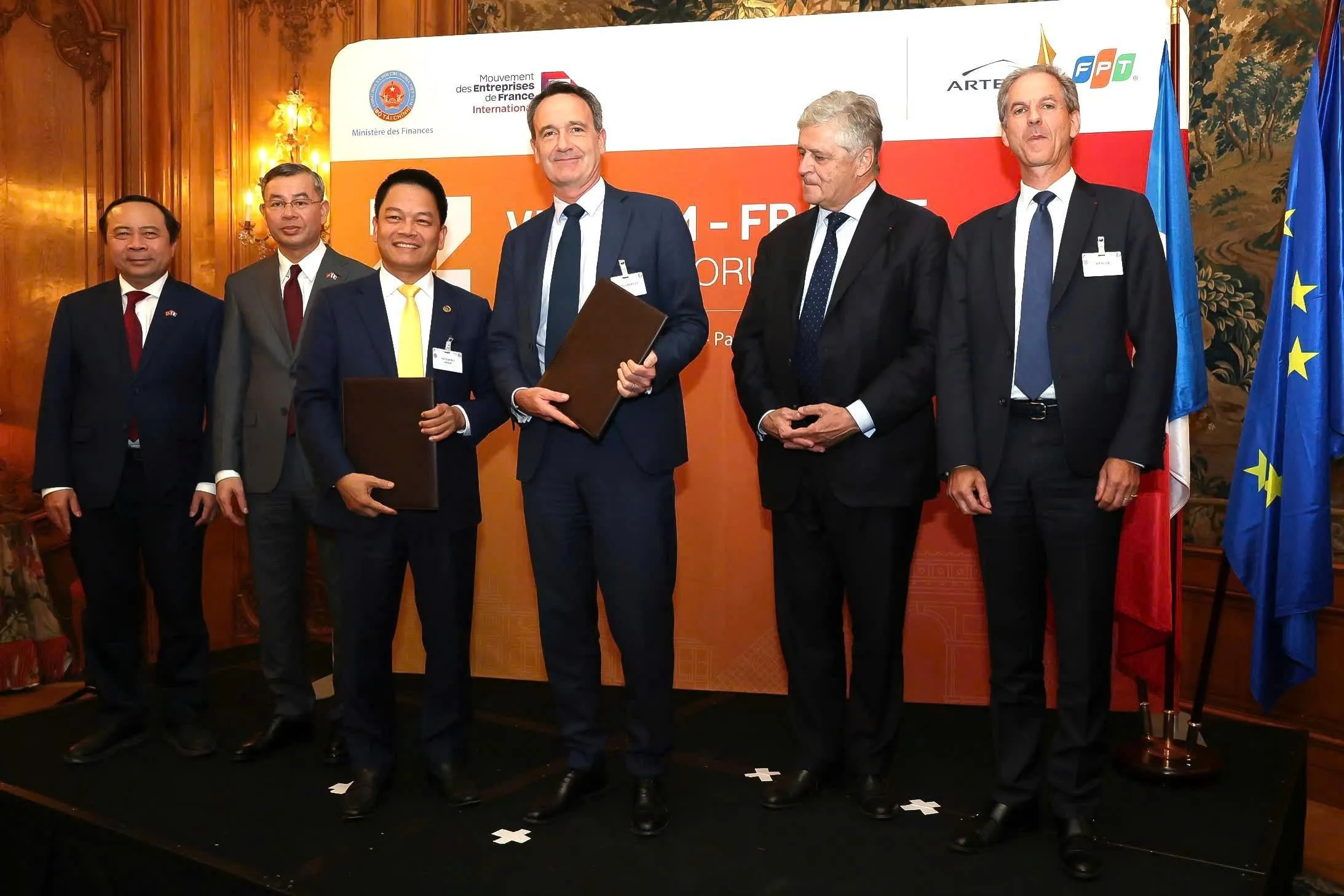 T&T Group “bắt tay” cùng TotalEnergies phát triển dự án điện khí LNG Long Sơn 1.500 MW tại Việt Nam