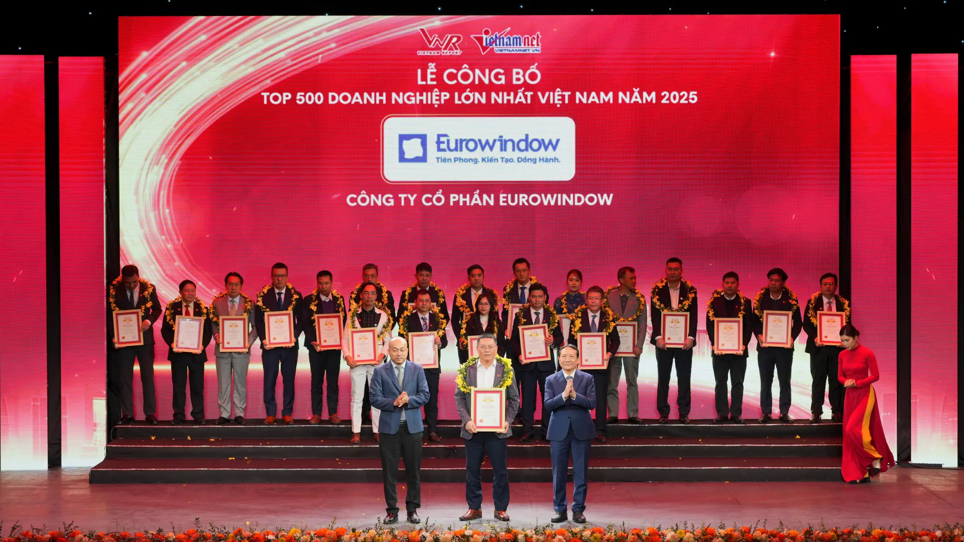 Eurowindow vững vàng vị thế trong Top 500 doanh nghiệp lớn nhất Việt Nam năm 2025