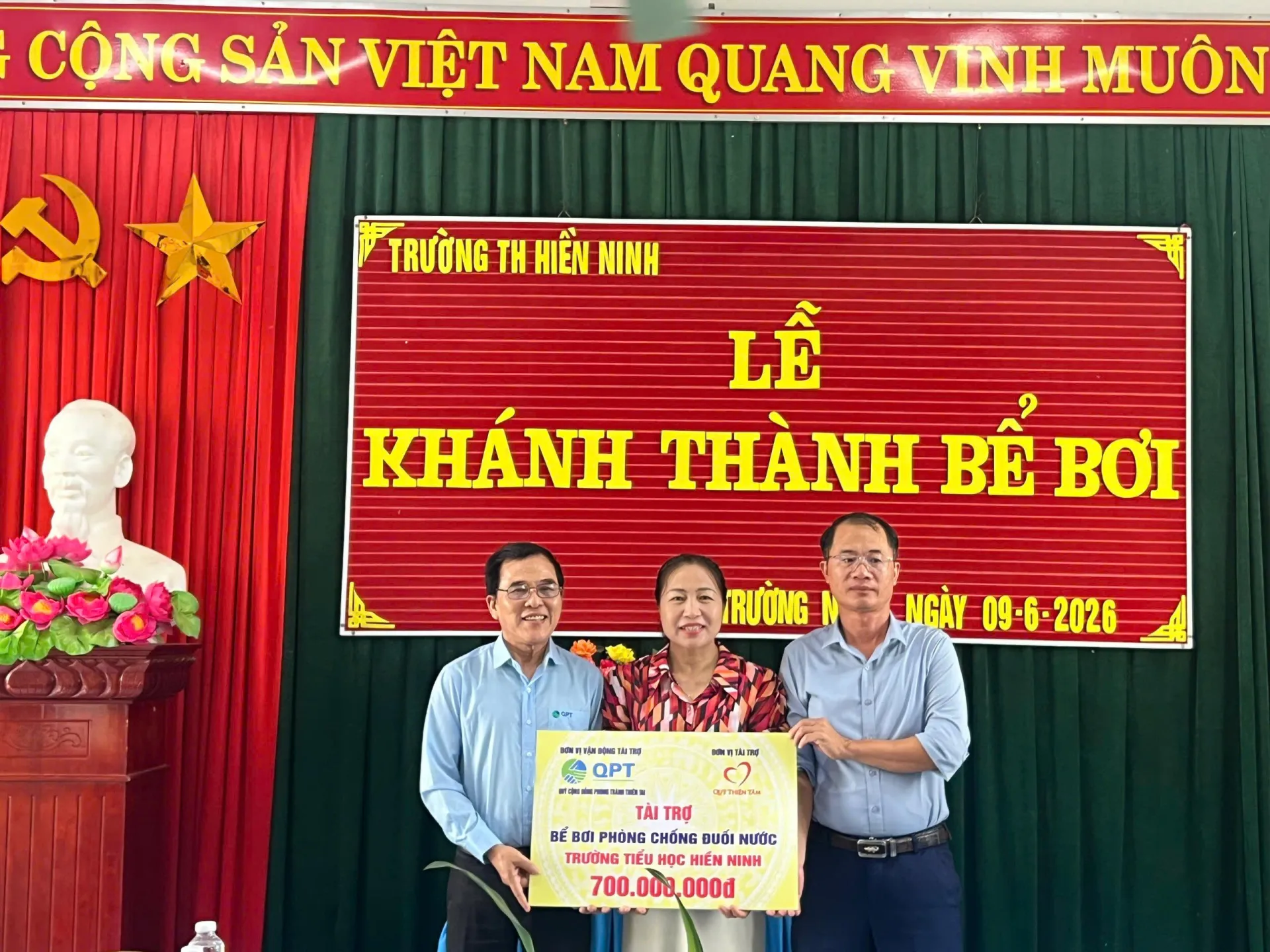 Khánh thành bể bơi 1,5 tỷ đồng
tại trường Tiểu học Hiền Ninh, đưa vào giảng dạy ngay trong dịp hè