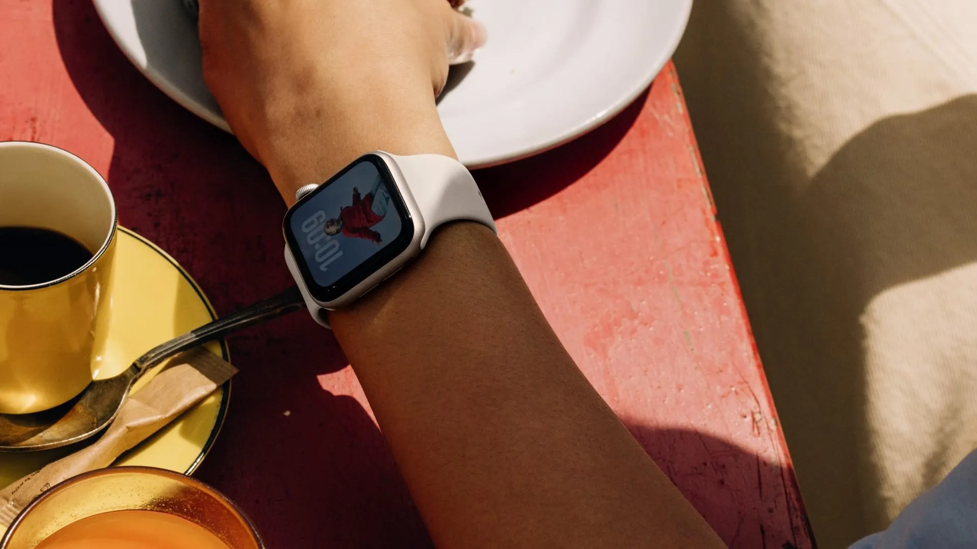 Vì sao Apple Watch SE 3 đáng mua hơn Watch Series 11 với nhiều người dùng iPhone?