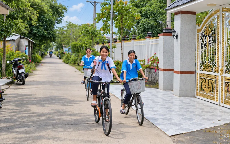 Thầy giáo gánh đất mở đường học chữ cho trẻ em Khmer